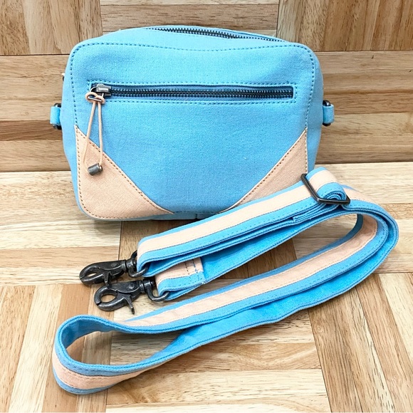 FREE PEOPLE We The Free Blue Canvas Convertible Crossbody Bag - Picture 2 of 16